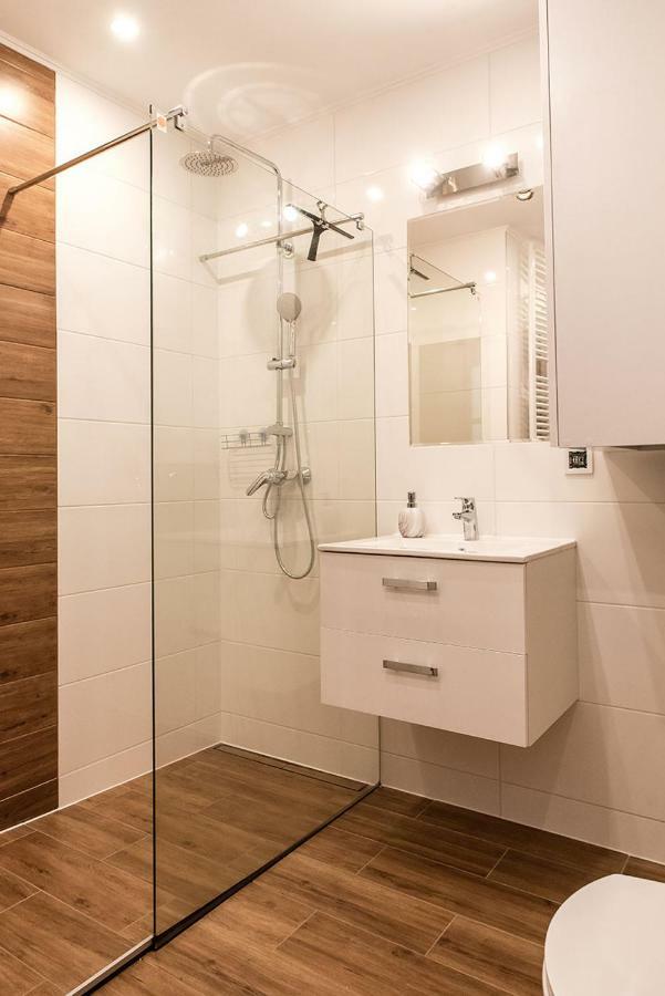 クウォツコApartament Na Wyspie Piasekアパートメント エクステリア 写真